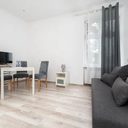 Apartment Fabryczna Comfort Studio *